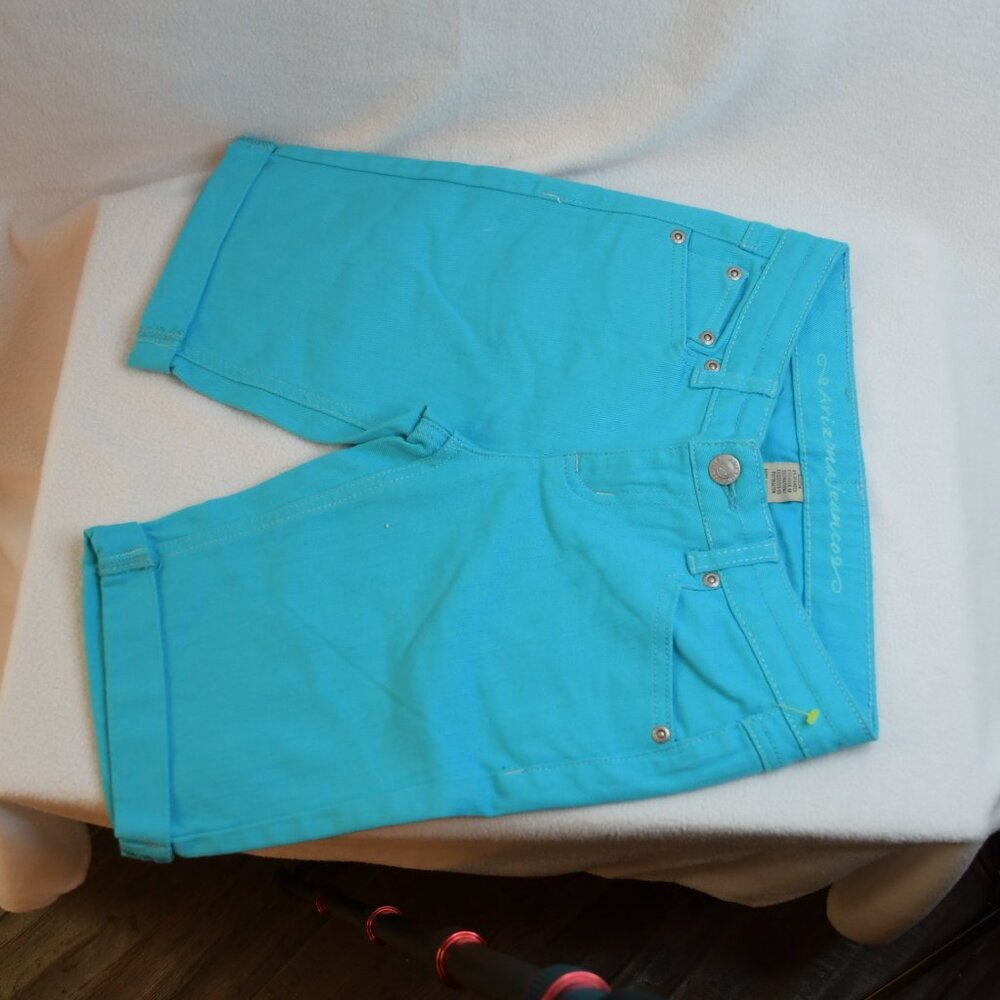 Arizona Girl's Jean Shorts Baby Blue Size 8 Regular